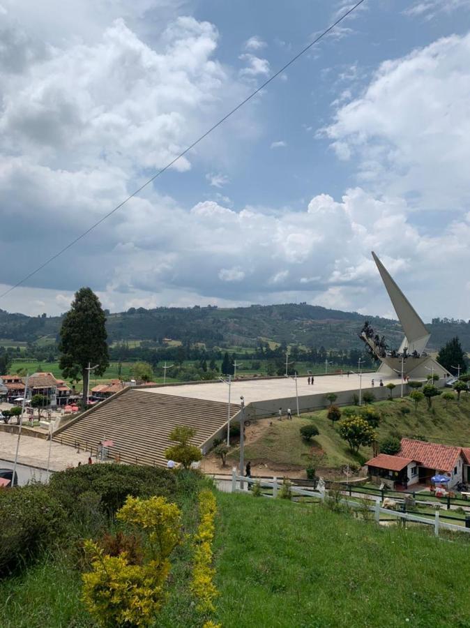 Hotel Lancers - Pantano De Vargas Paipa Boyaca Extérieur photo
