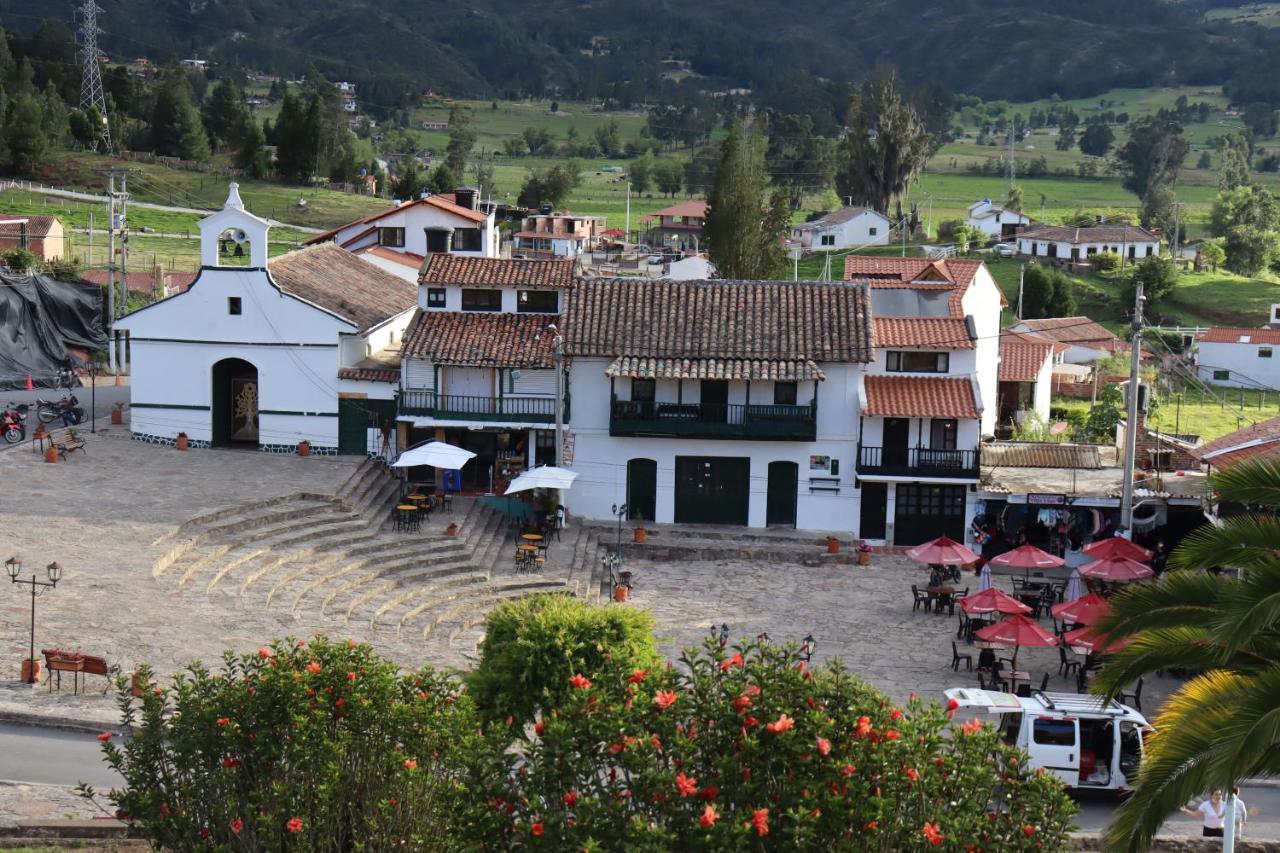 Hotel Lancers - Pantano De Vargas Paipa Boyaca Extérieur photo